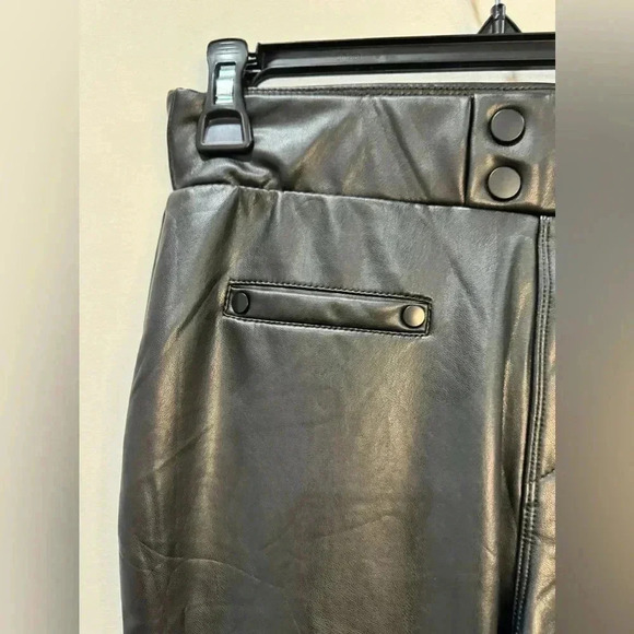 Mia Rose Black Leatherette Leggings Skinny Pull On Size M NWT - Picture 7 of 8
